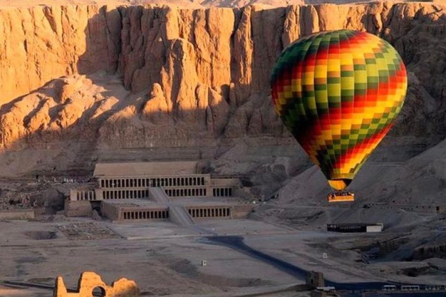 From Marsa Alam: 3 night Nile Cruise with Hot air balloon